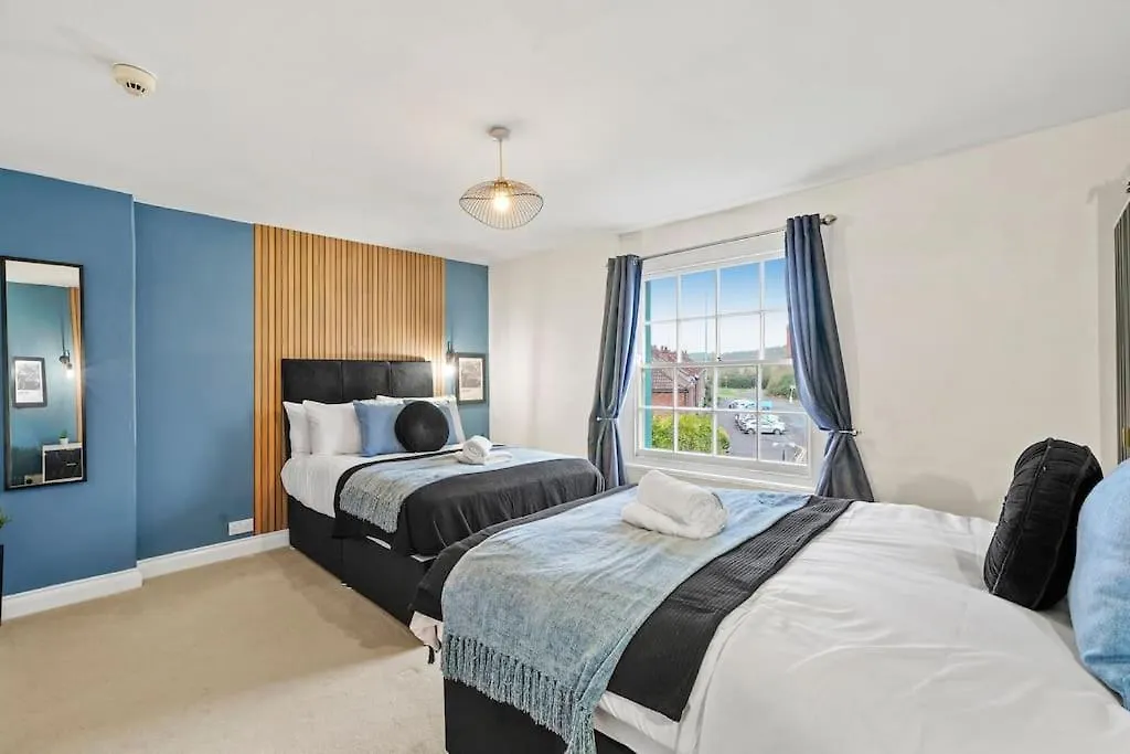 The Penthouse On Bristols Iconic Harbourside Apartment 0*, Bristol United Kingdom