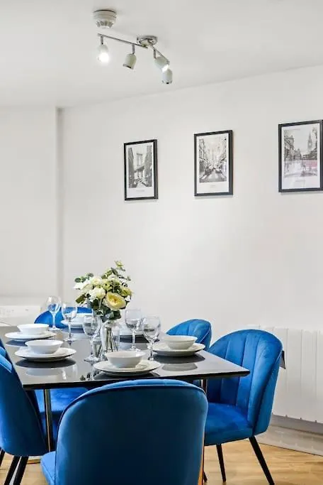 The Penthouse On Bristols Iconic Harbourside Apartment  Bristol
