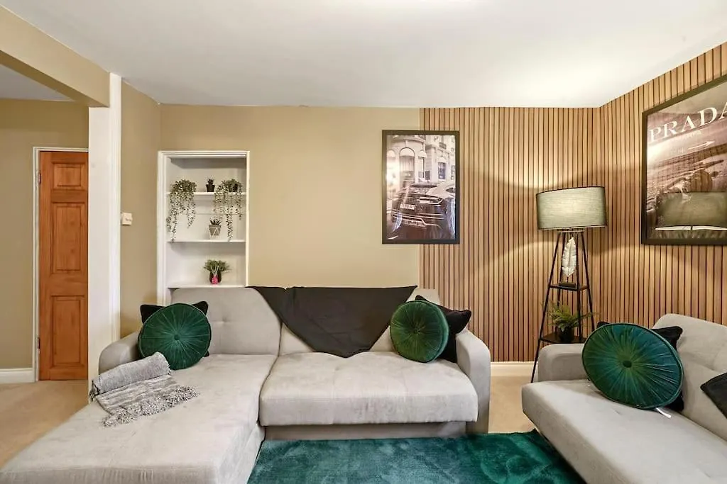 The Penthouse On Bristols Iconic Harbourside Apartment
